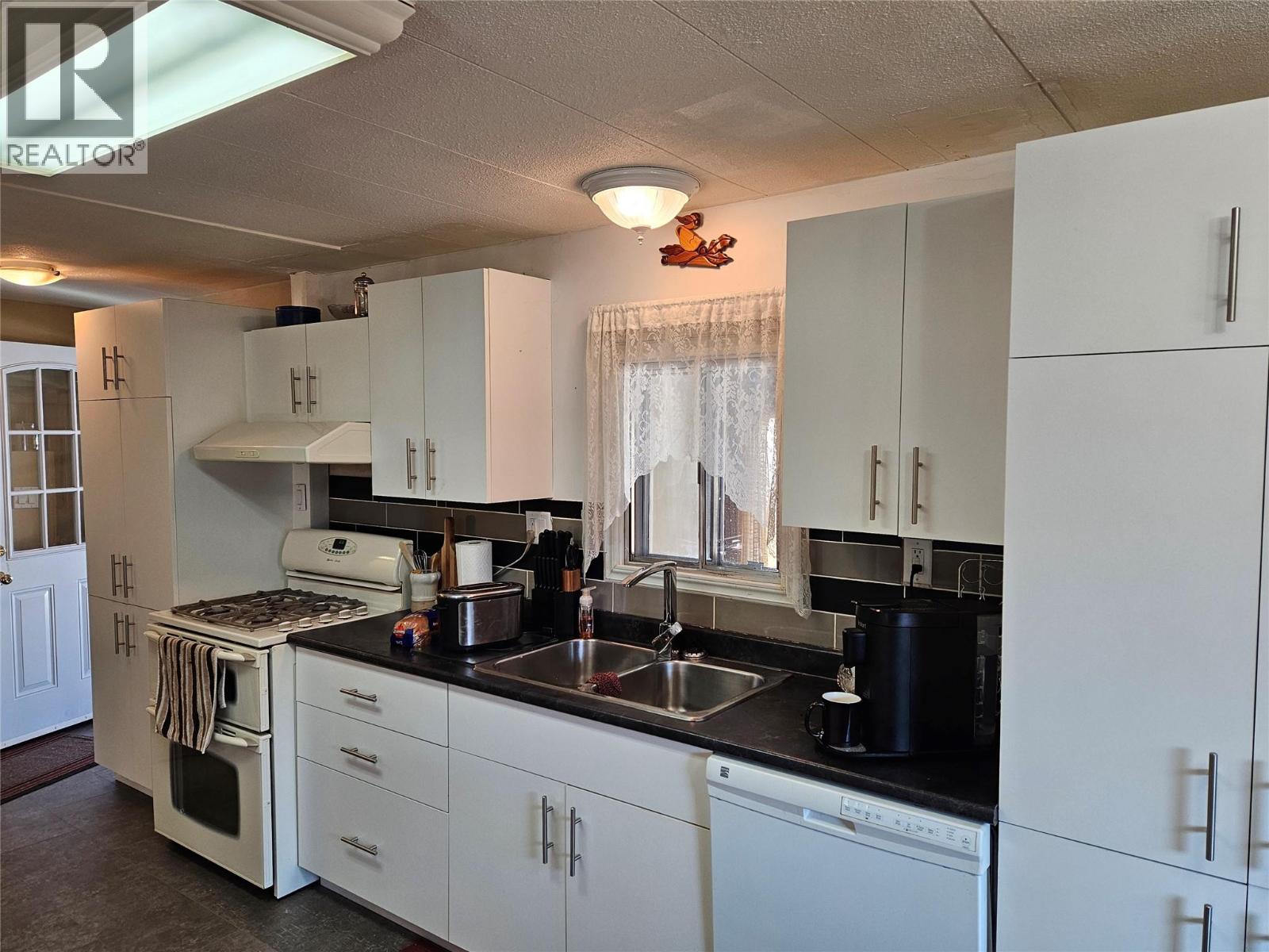 620 12th Avenue, Keremeos