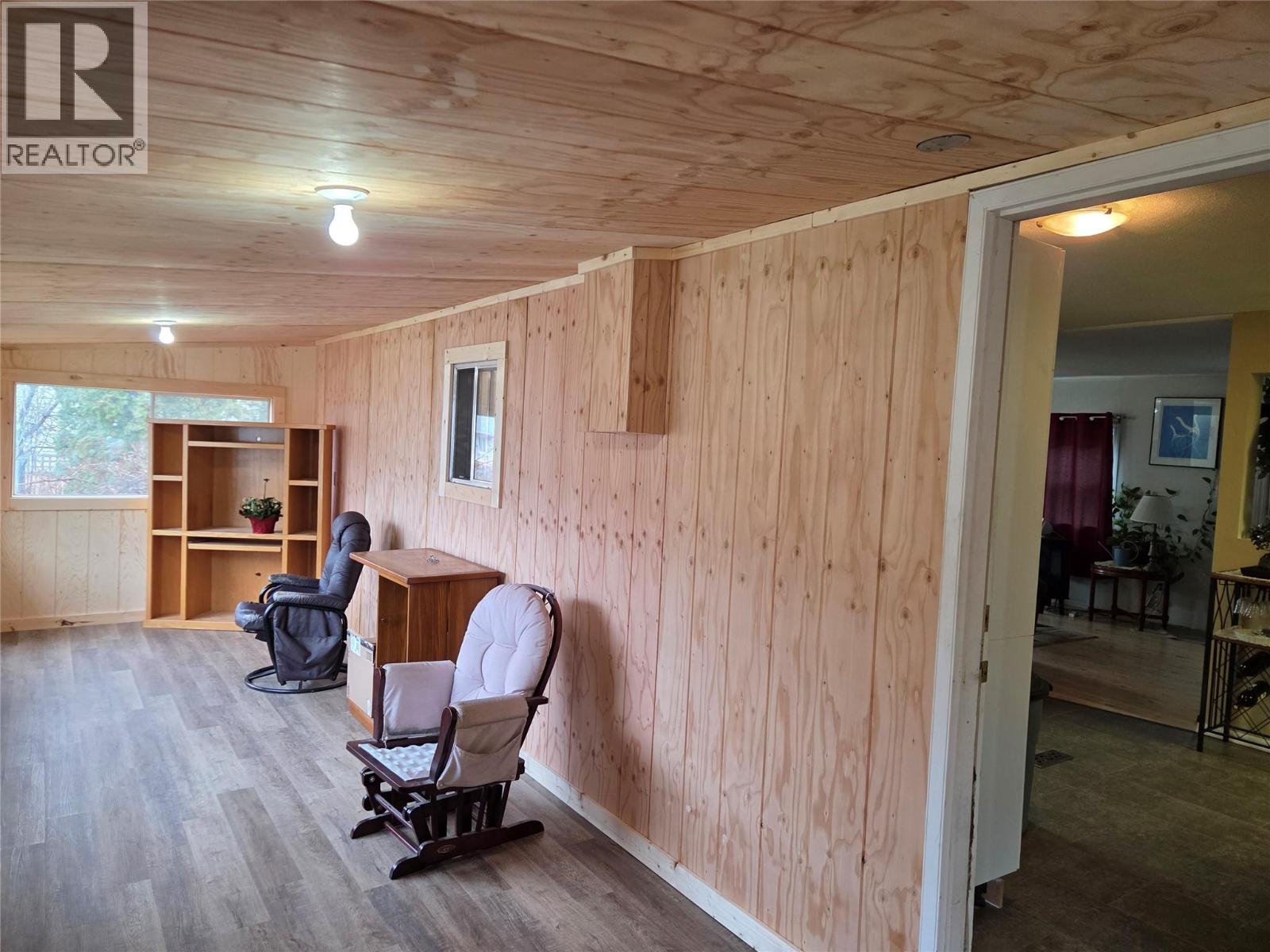 620 12th Avenue, Keremeos