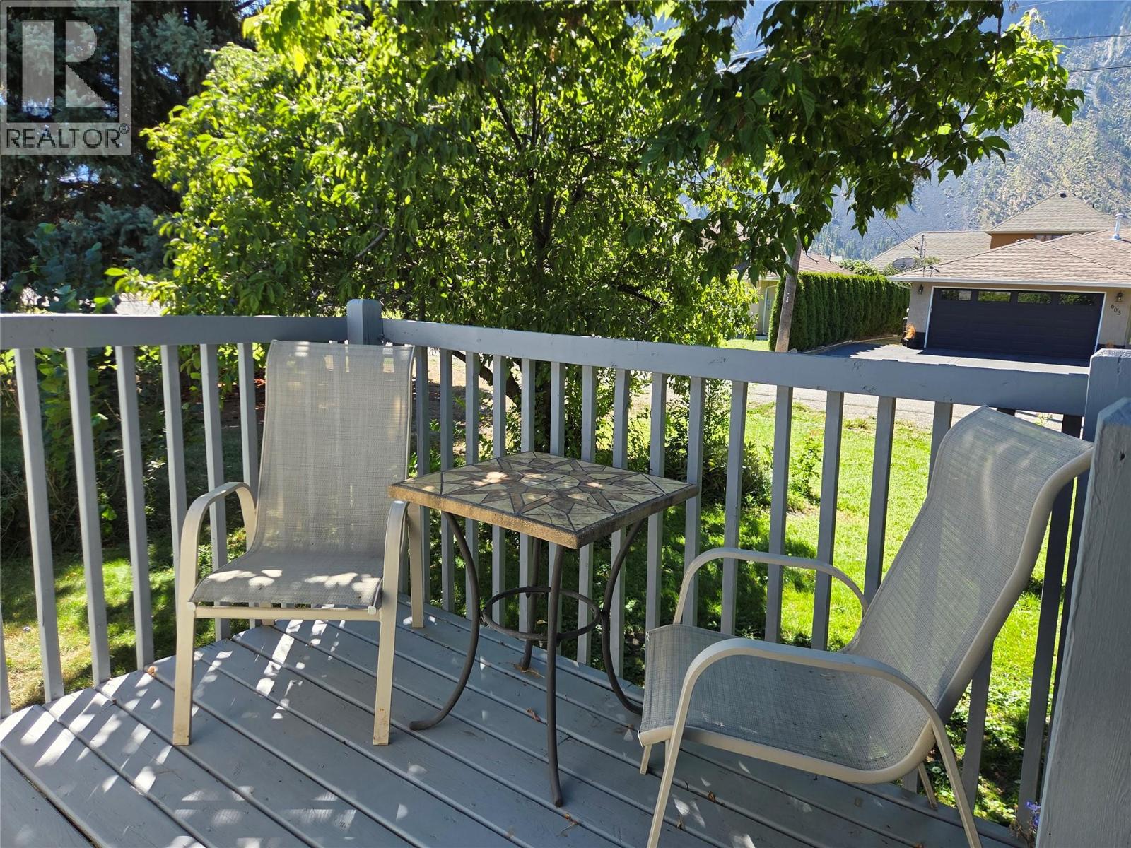 620 12th Avenue, Keremeos