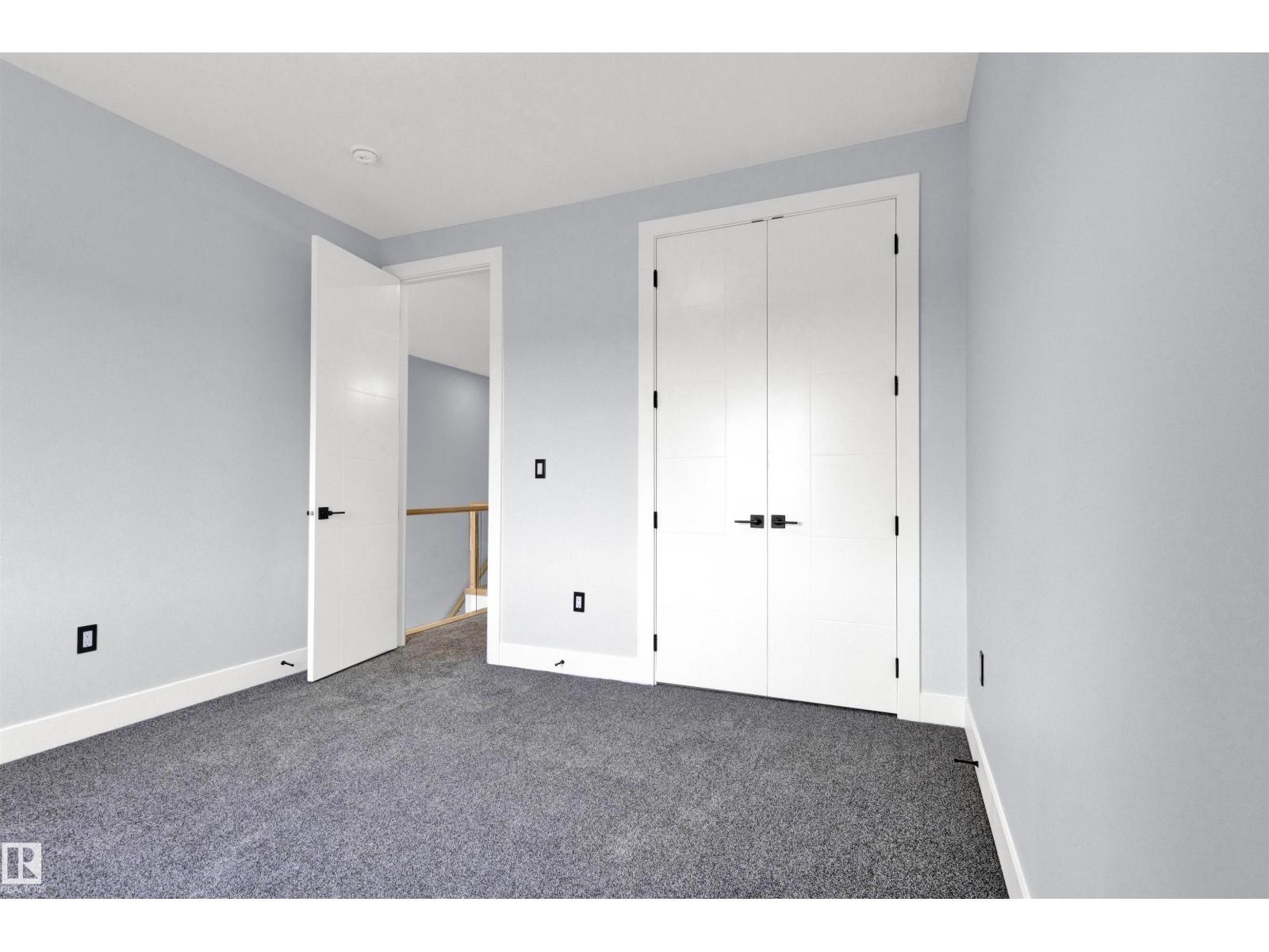 2020 155 AV NW, Edmonton