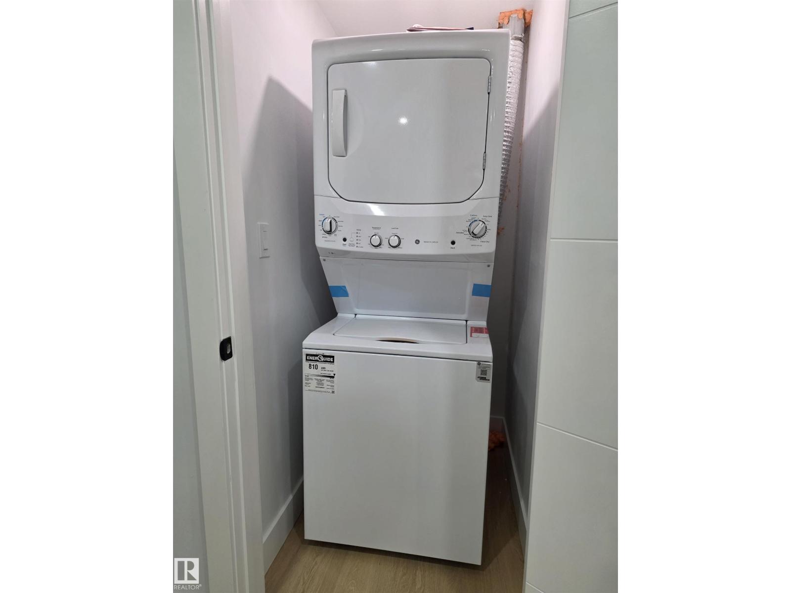 2020 155 AV NW, Edmonton