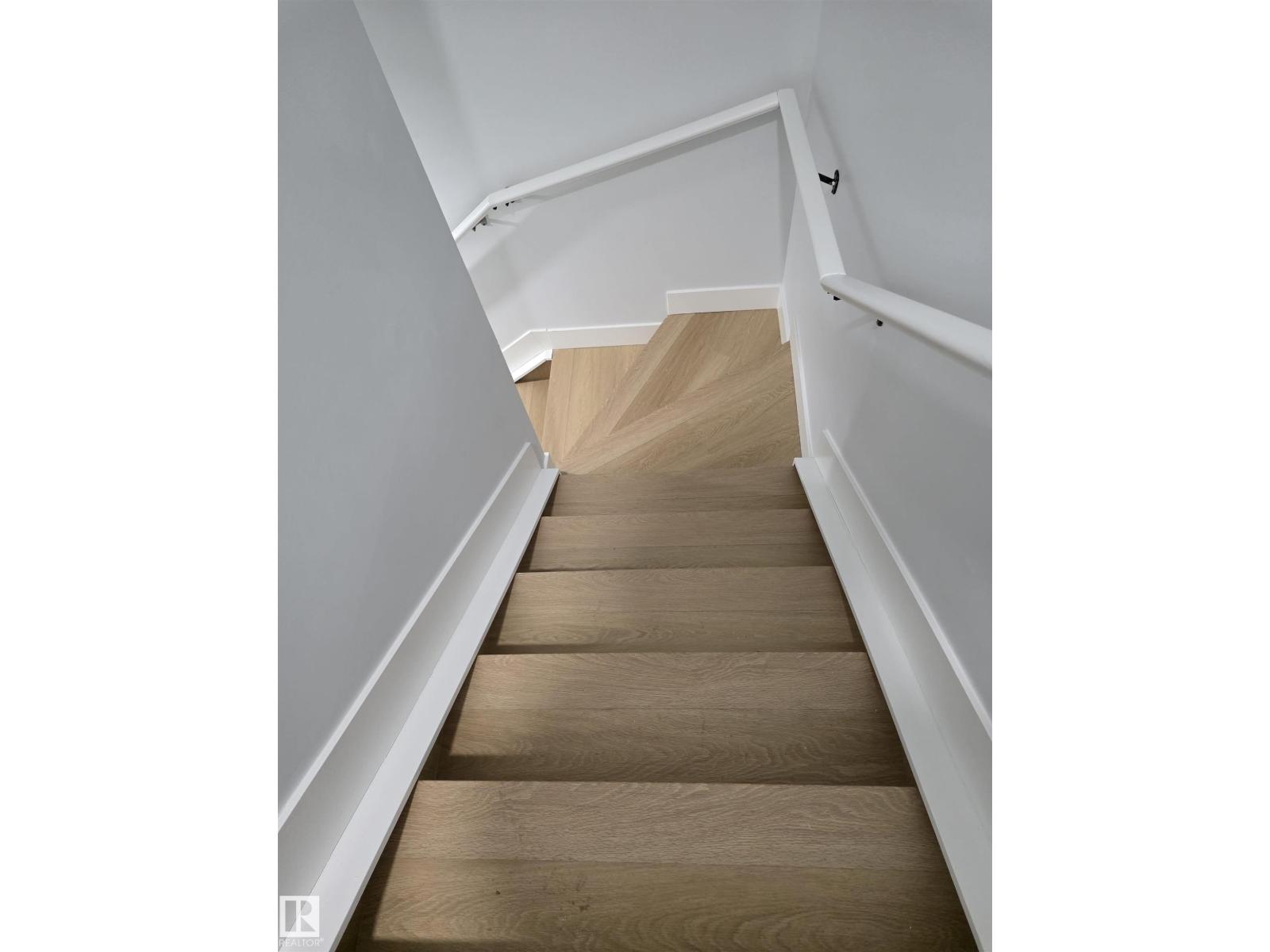 2020 155 AV NW, Edmonton