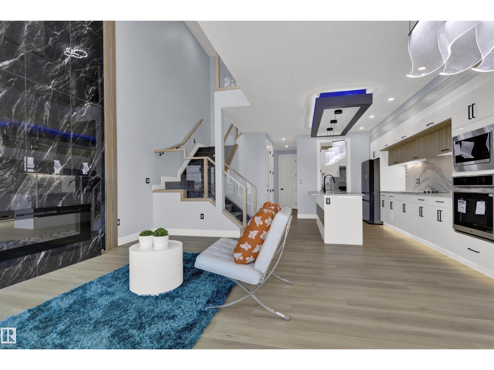 2020 155 AV NW, Edmonton