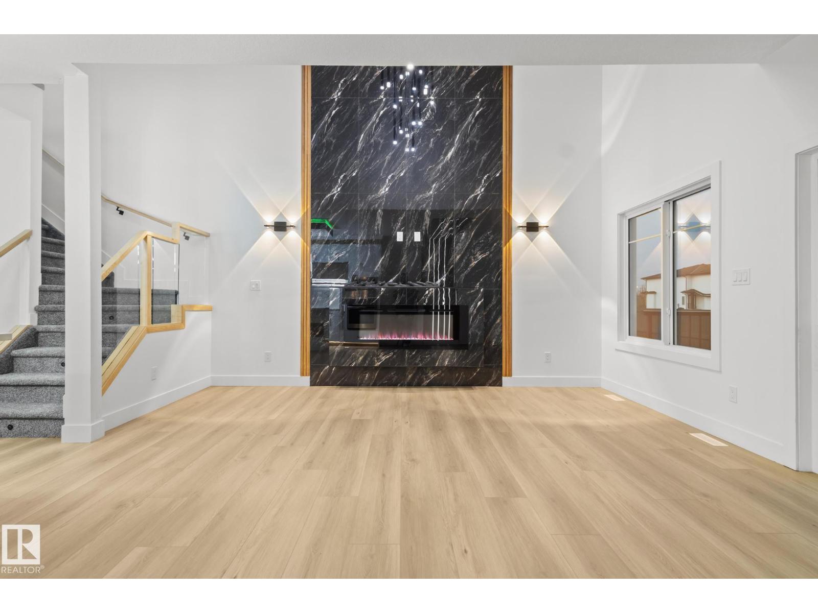 15417 20 ST NW, Edmonton