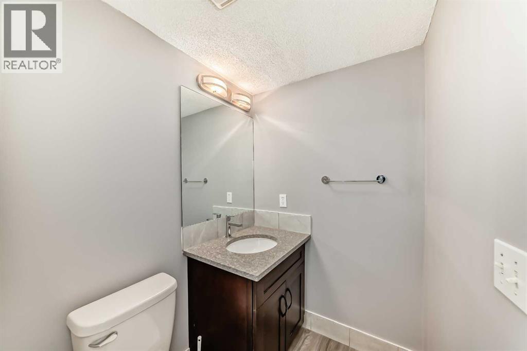 Single Family House for Sale in  Falshire Way NE Falconridge Calgary 