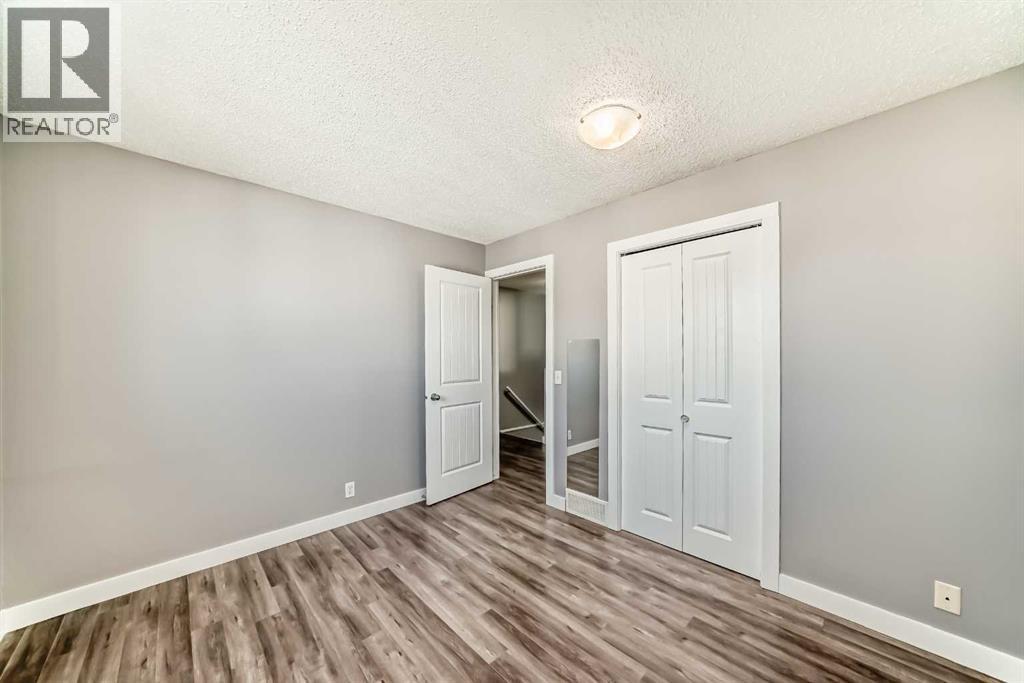 Single Family House for Sale in  Falshire Way NE Falconridge Calgary 