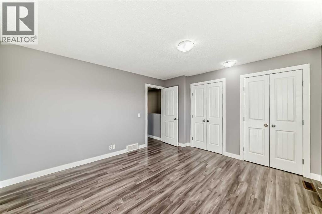 Single Family House for Sale in  Falshire Way NE Falconridge Calgary 