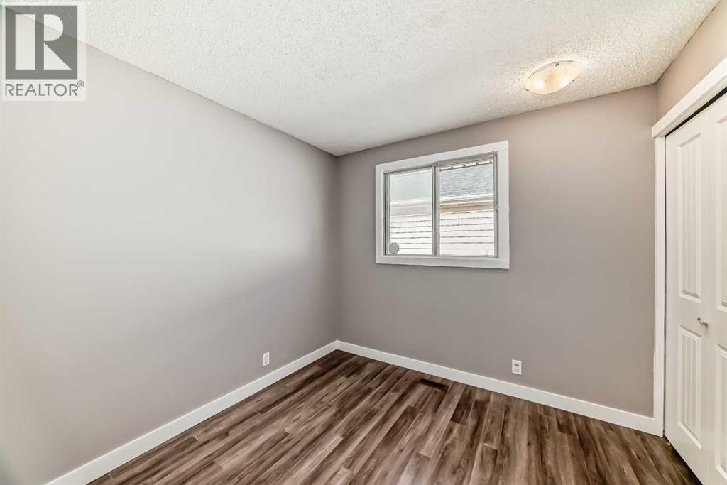 Single Family House for Sale in  Falshire Way NE Falconridge Calgary 