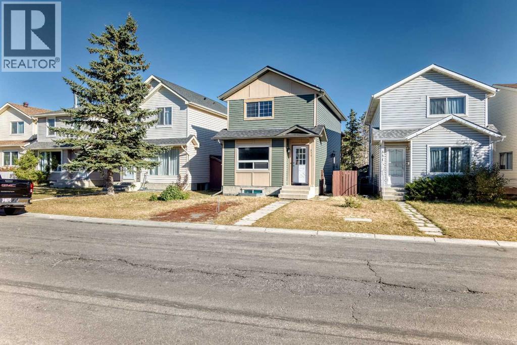 Single Family House for Sale in  Falshire Way NE Falconridge Calgary 