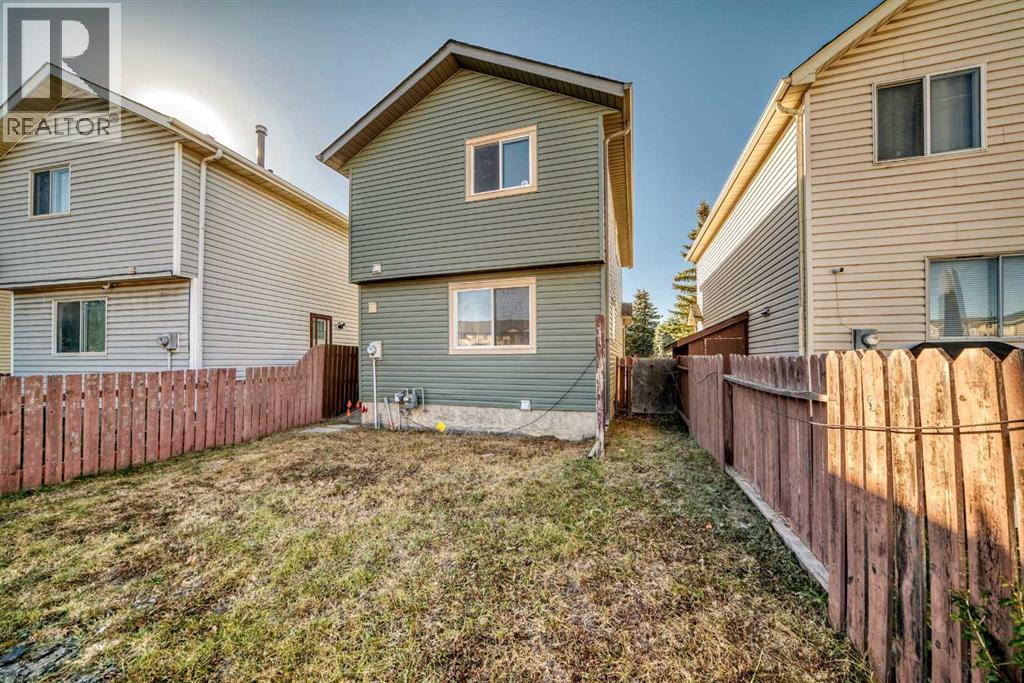 Single Family House for Sale in  Falshire Way NE Falconridge Calgary 