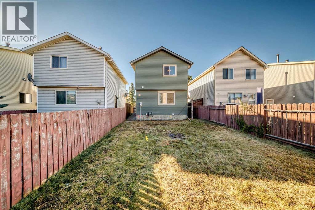Single Family House for Sale in  Falshire Way NE Falconridge Calgary 