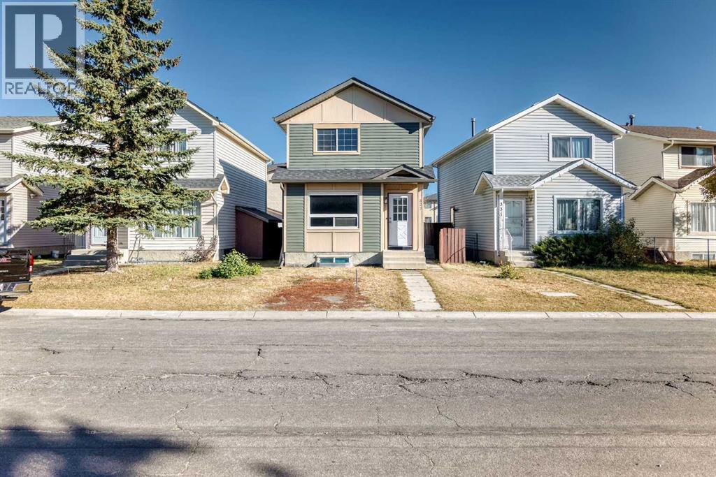 Single Family House for Sale in  Falshire Way NE Falconridge Calgary 