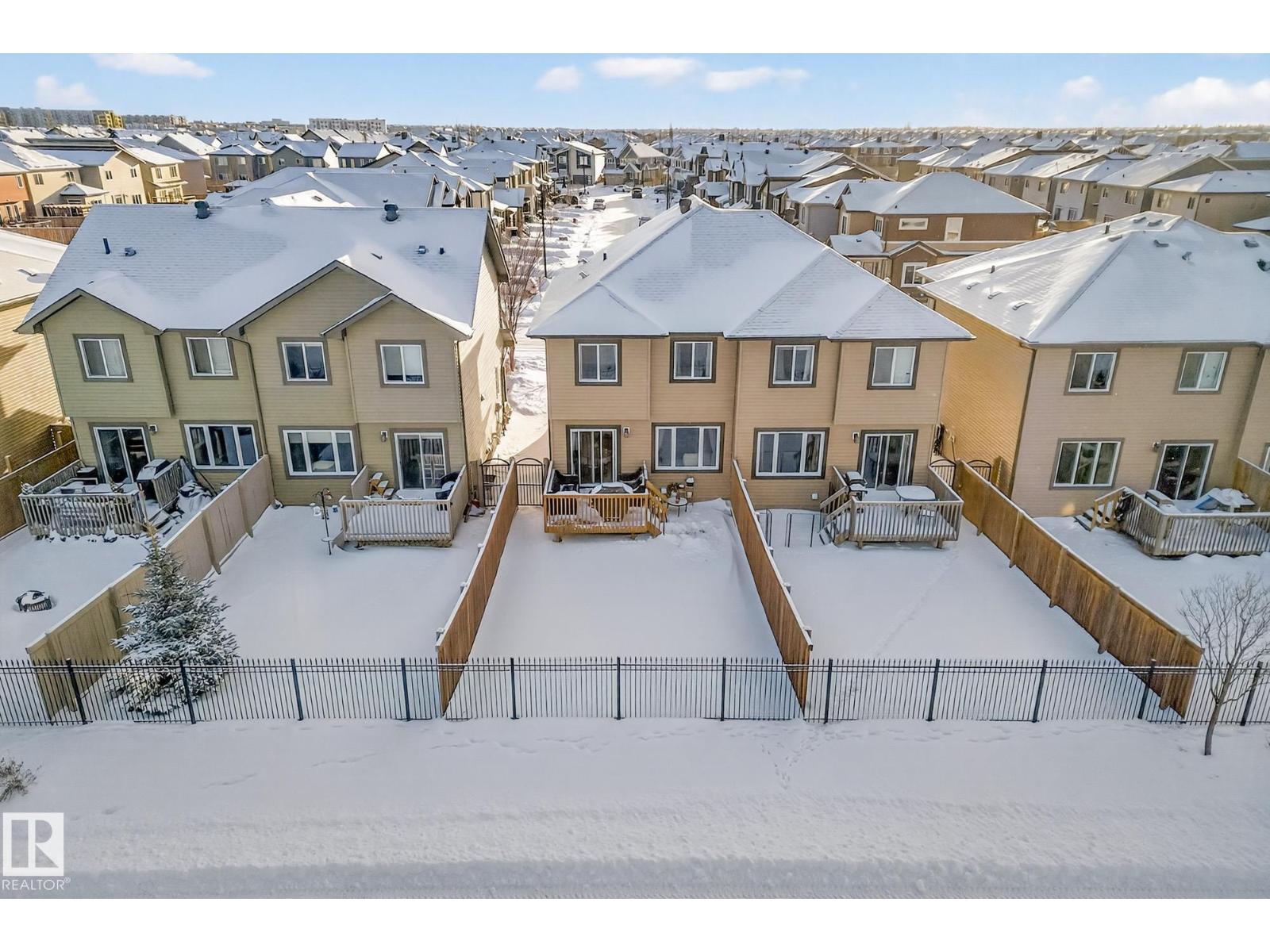 17604 8 AV SW, Edmonton