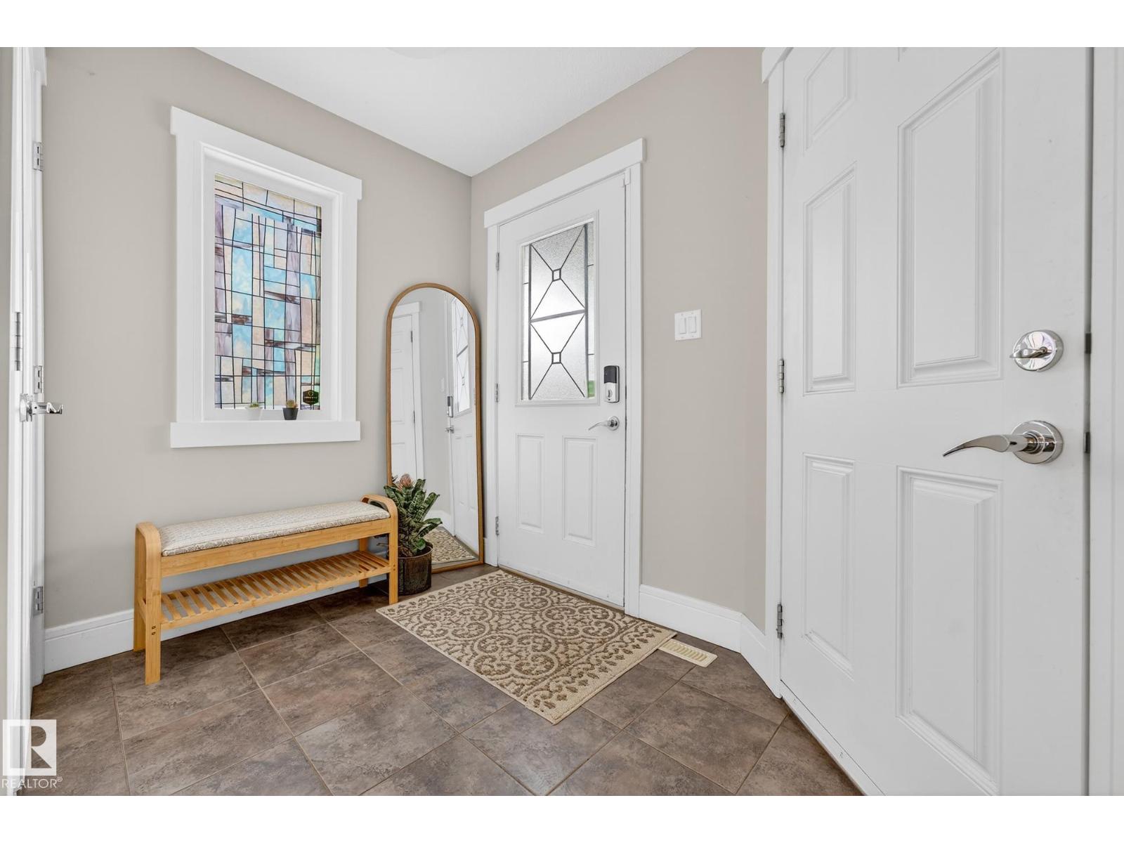 17604 8 AV SW, Edmonton