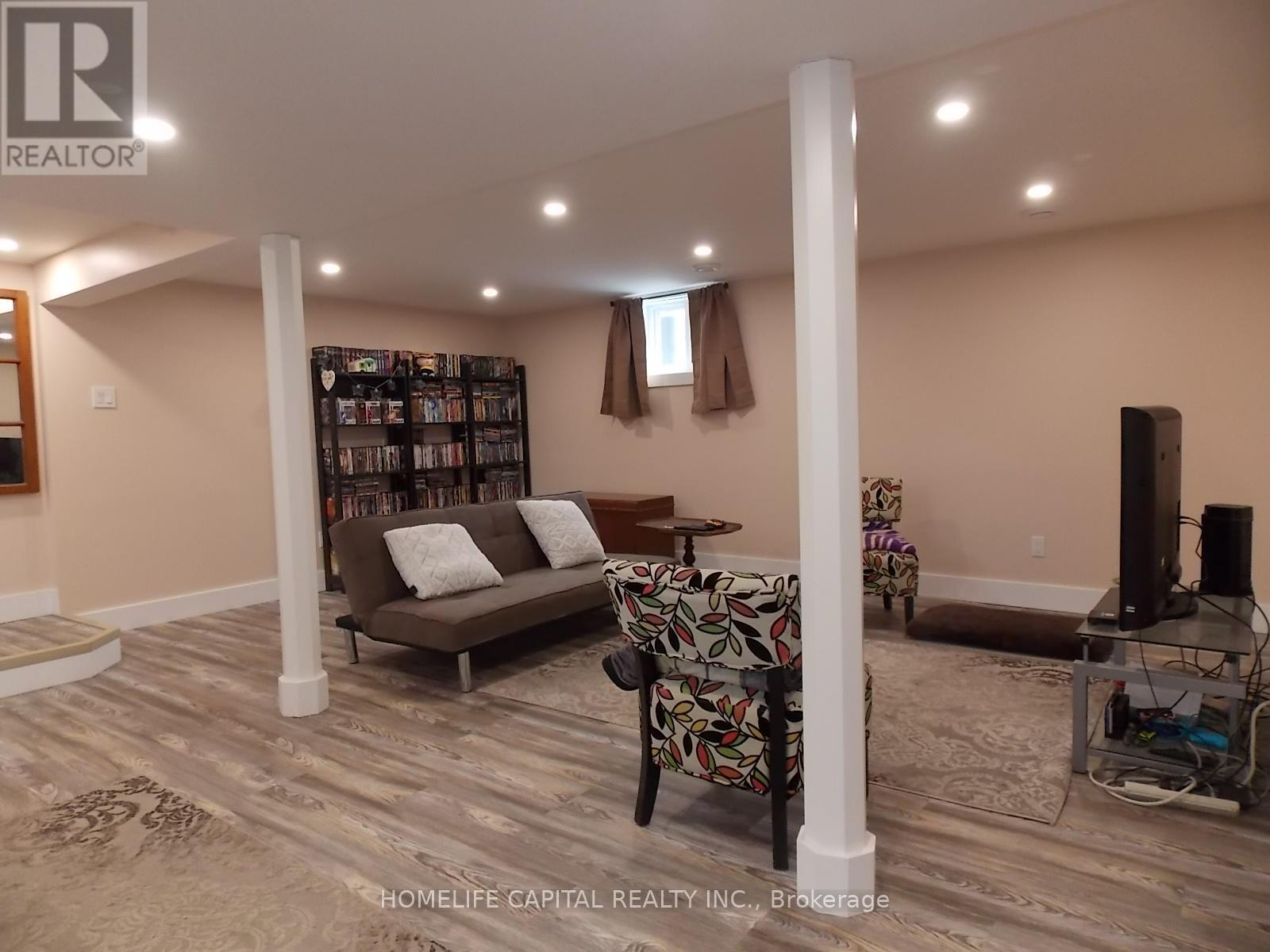 2515 GRAVELLE CRESCENT - 23