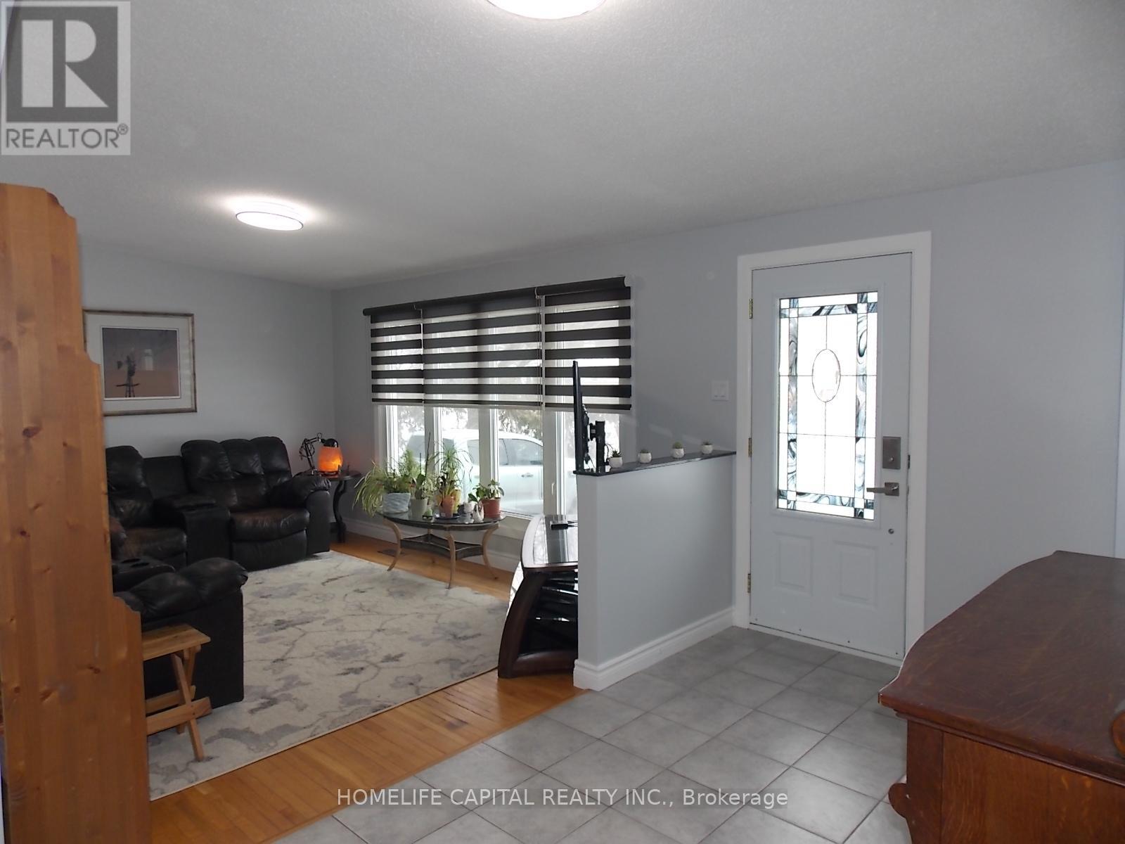 2515 GRAVELLE CRESCENT - 4