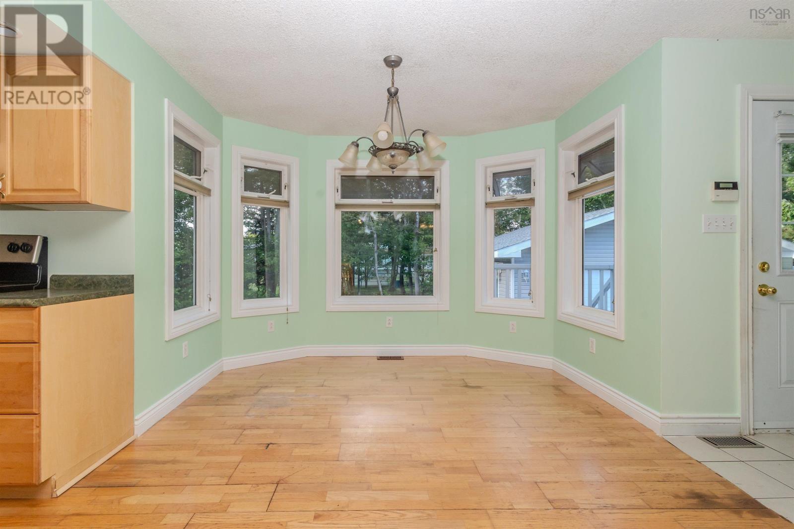 Property 23 of 33 of 41 Franklyn Drive