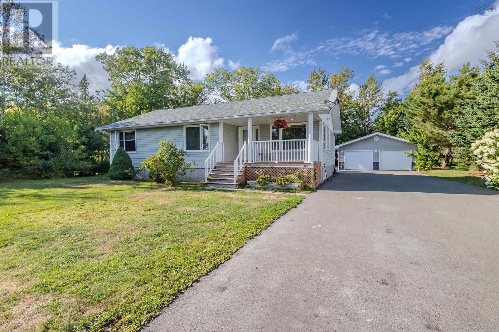 Property 21 of 33 of 41 Franklyn Drive