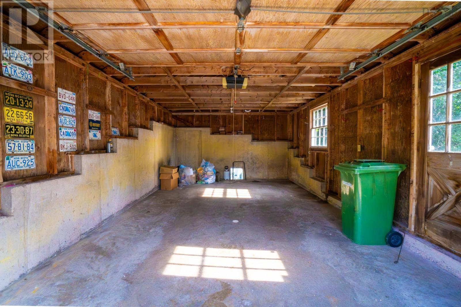 Property 31 of 49 of 32 Fielding Avenue