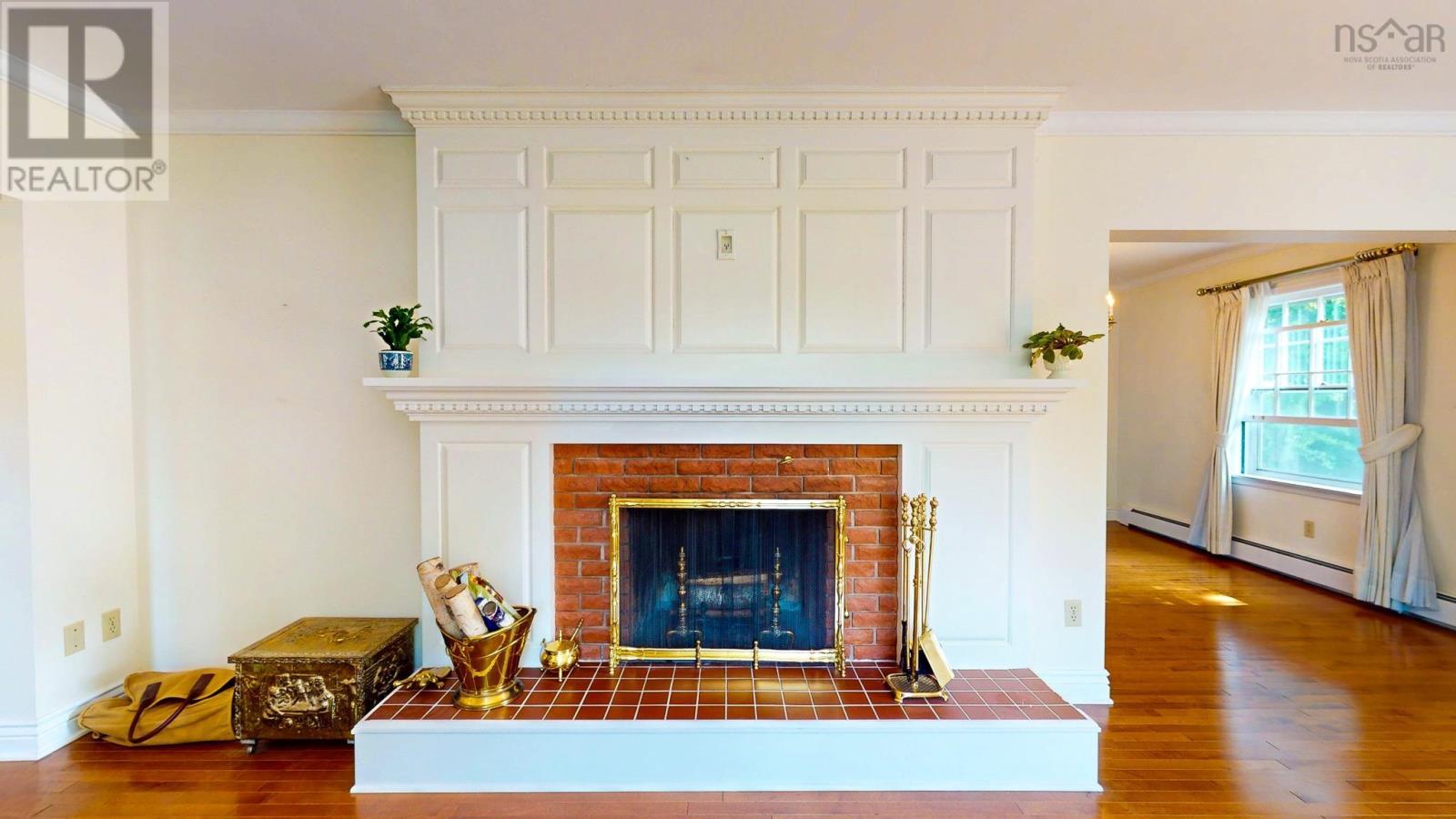 Property 20 of 49 of 32 Fielding Avenue