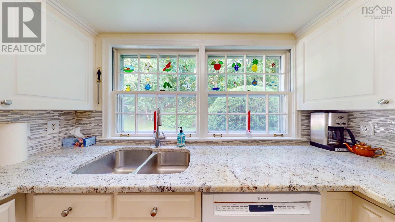 Property 38 of 49 of 32 Fielding Avenue