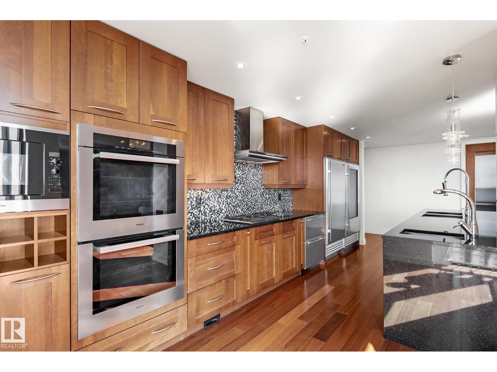 #1200 11933 JASPER AV NW, Edmonton