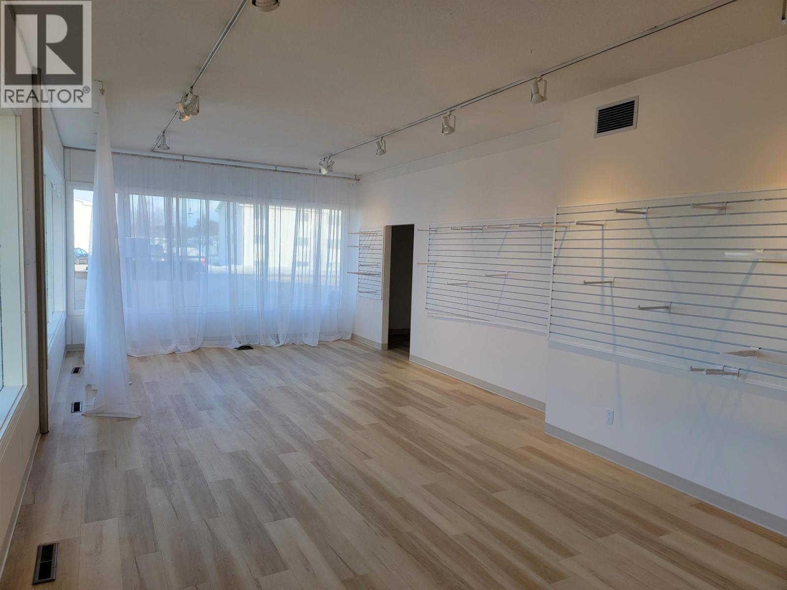 3815-3875 15TH AVENUE - 5