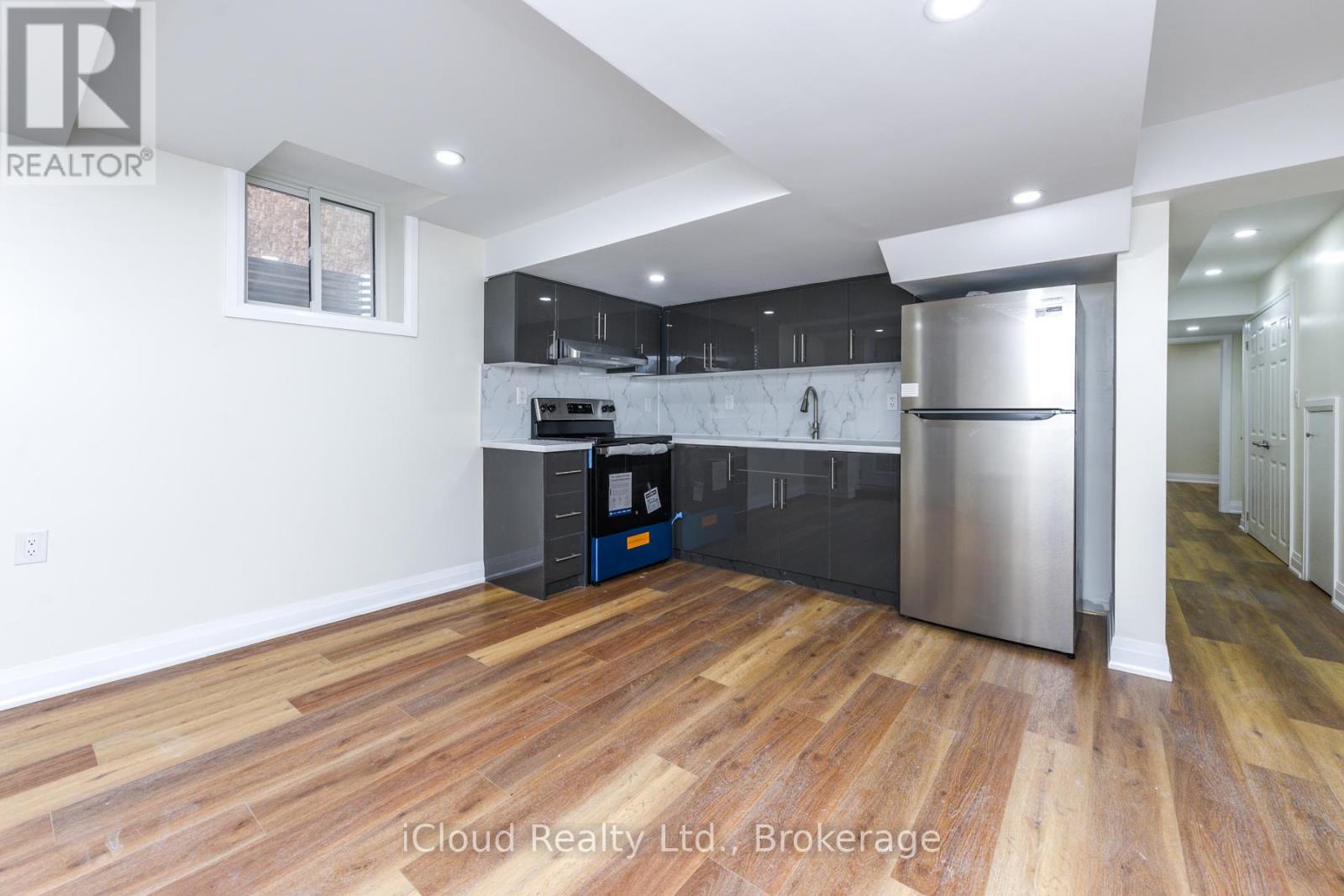 BASEMENT - 5744 PHILIP DRIVE - Photo 3 of 18, Mississauga (Churchill Meadows), Ontario