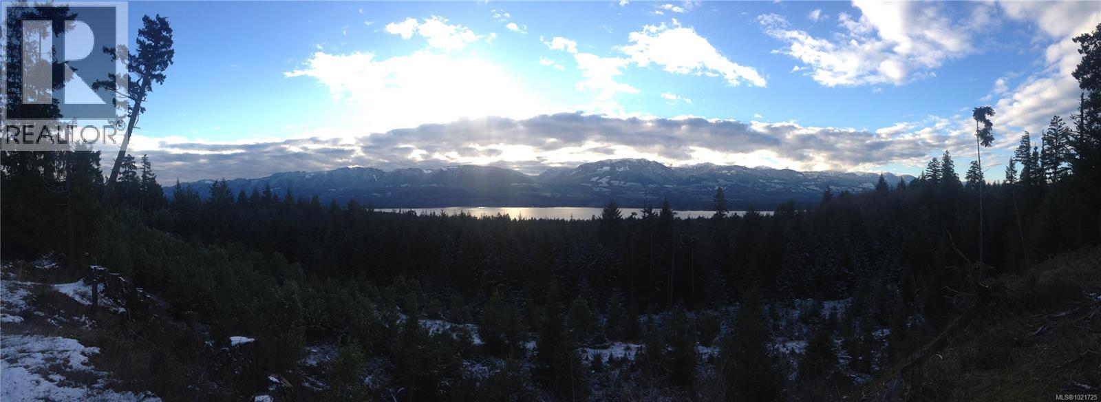 8401 Keith Wagner Way, Denman Island