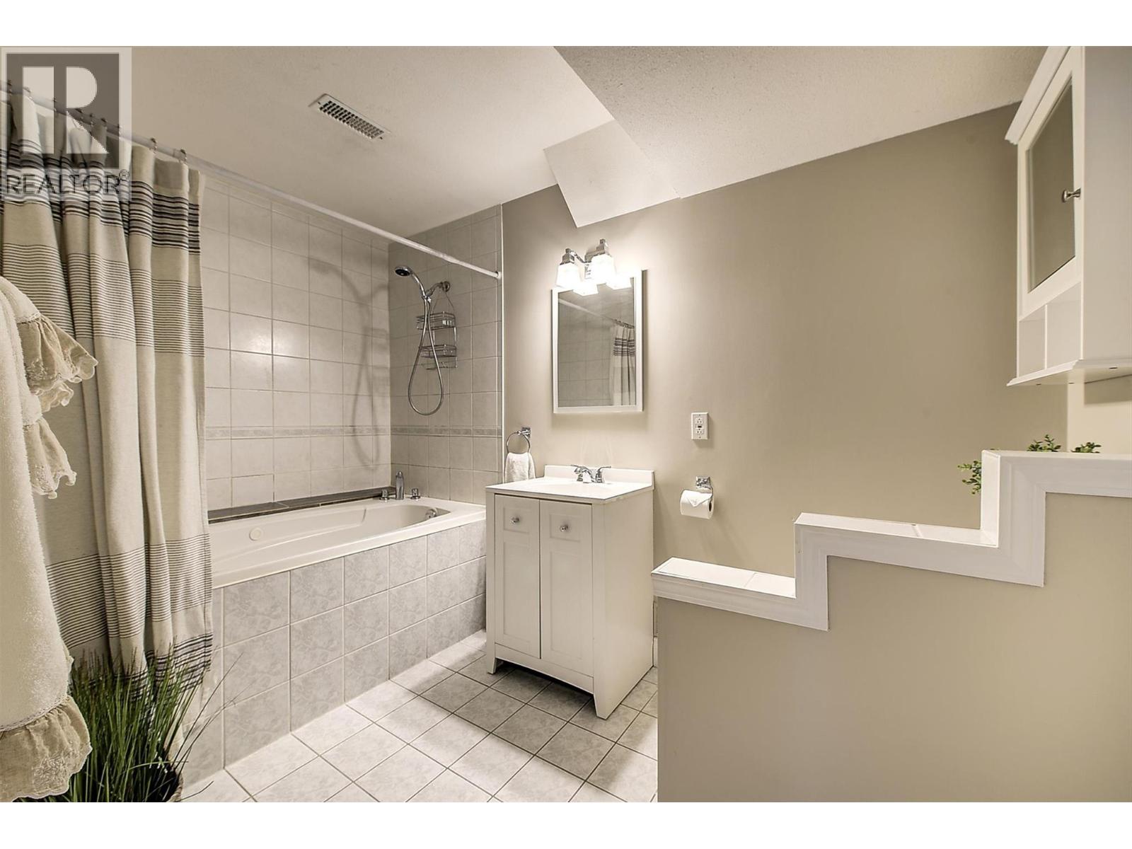  2979 Shannon Place, West Kelowna