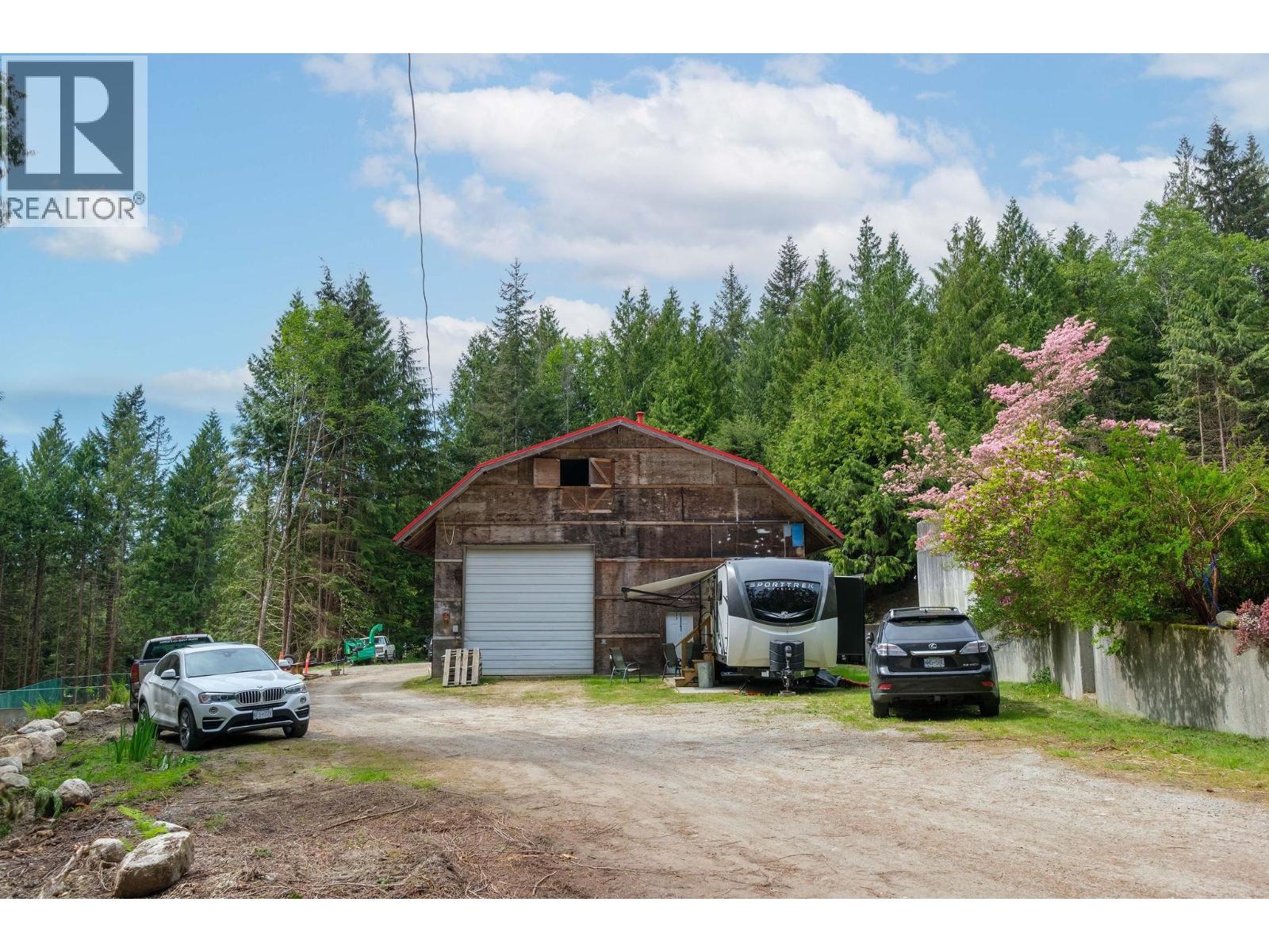 3318-42 LINWOOD ROAD, Roberts Creek