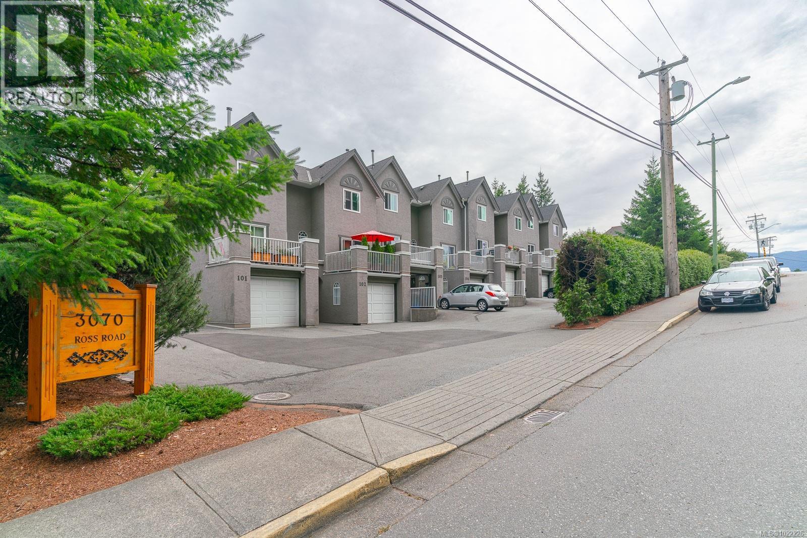 3070 Ross Rd, Nanaimo - Exteriors - Full Complex View - Photo 8