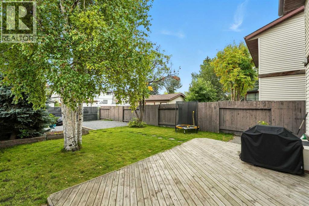 Single Family House for Sale in  Silverstone Road NW Silver Springs Calgary 