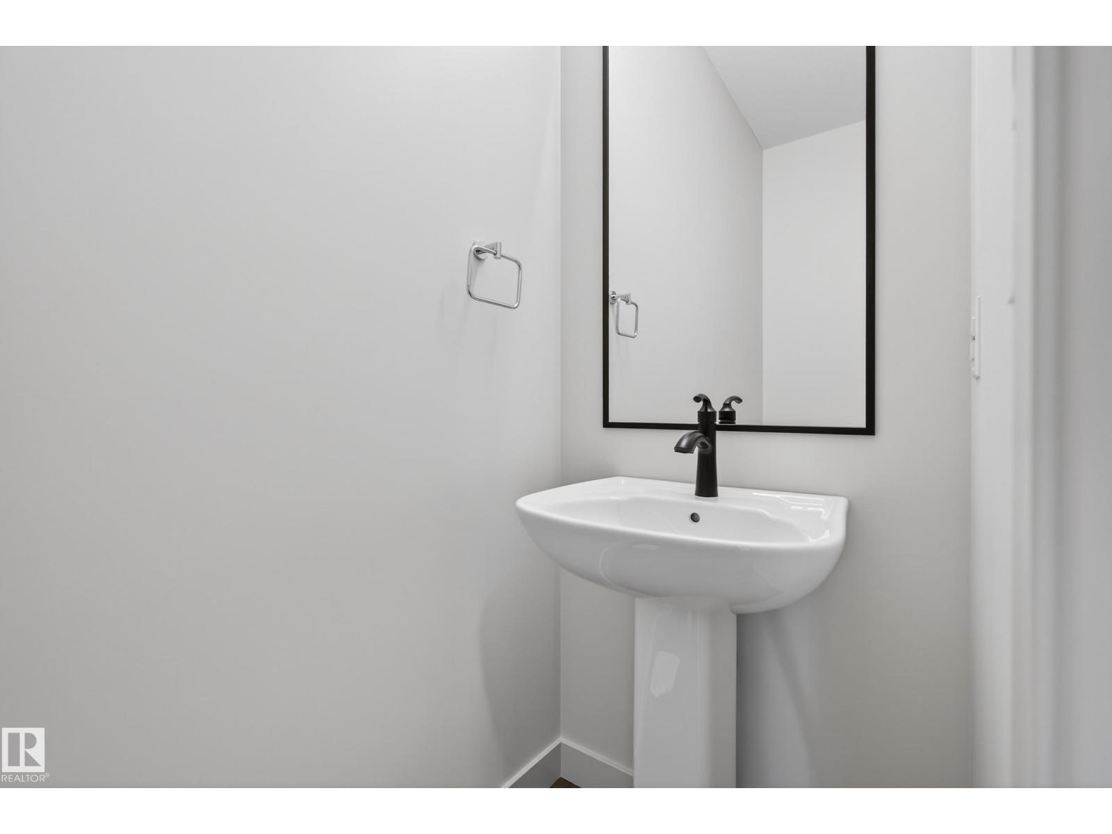 10 PRESCOTT BV, Spruce Grove