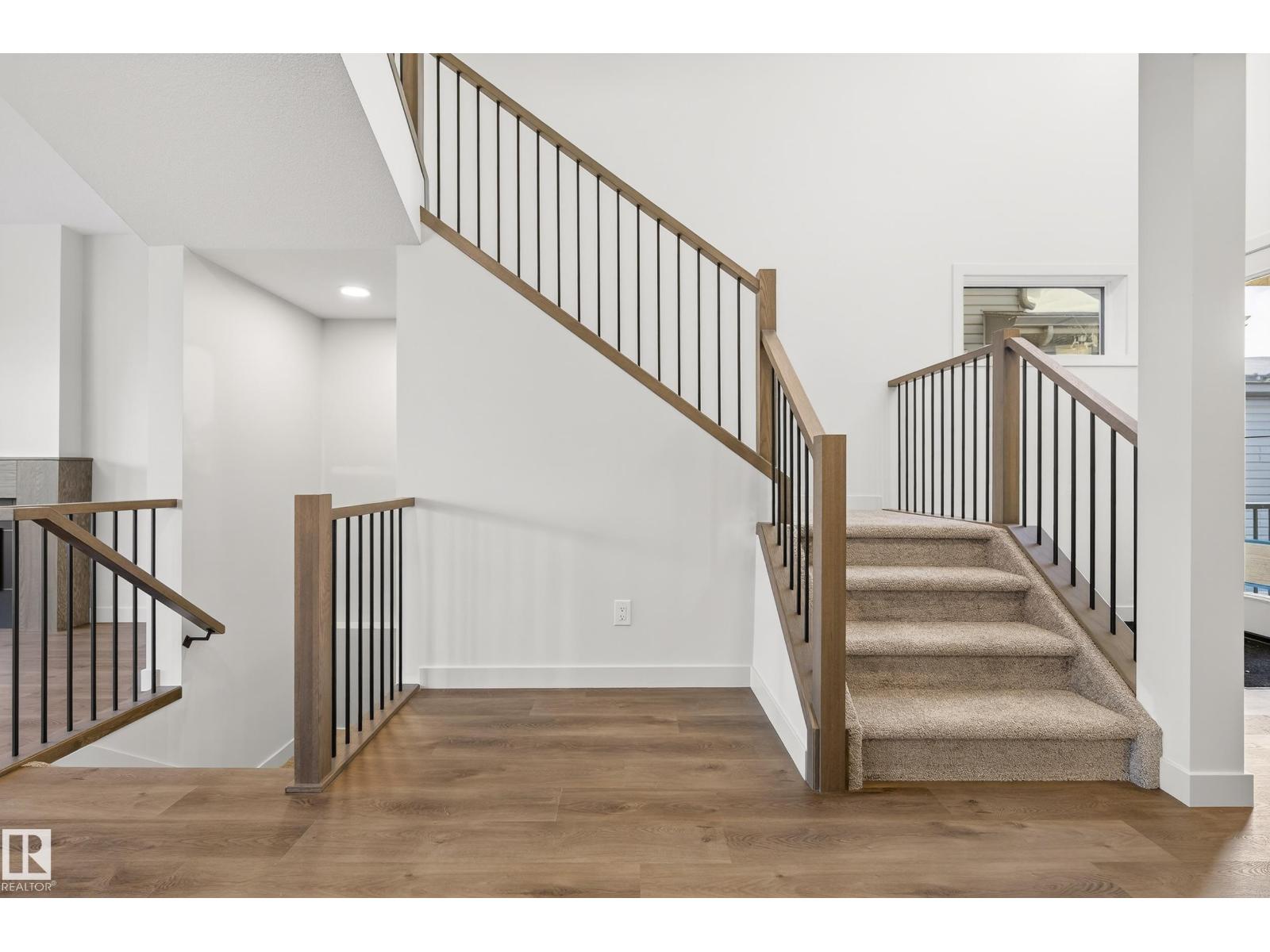 10 PRESCOTT BV, Spruce Grove