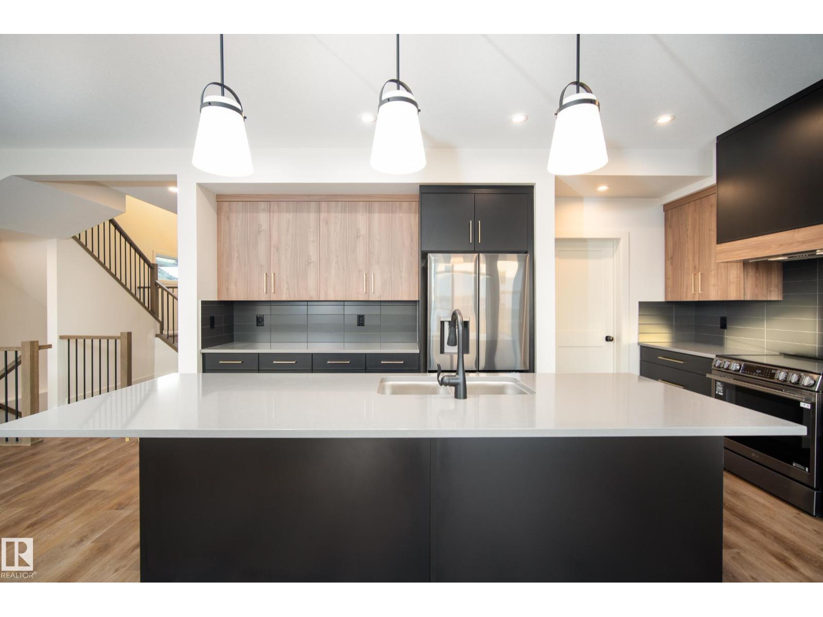 10 PRESCOTT BV, Spruce Grove