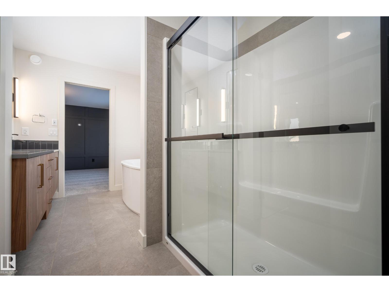 10 PRESCOTT BV, Spruce Grove