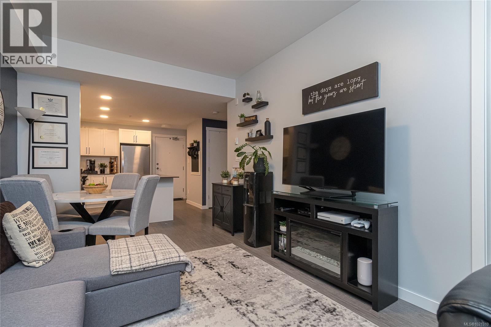 304 868 Orono Avenue, Langford