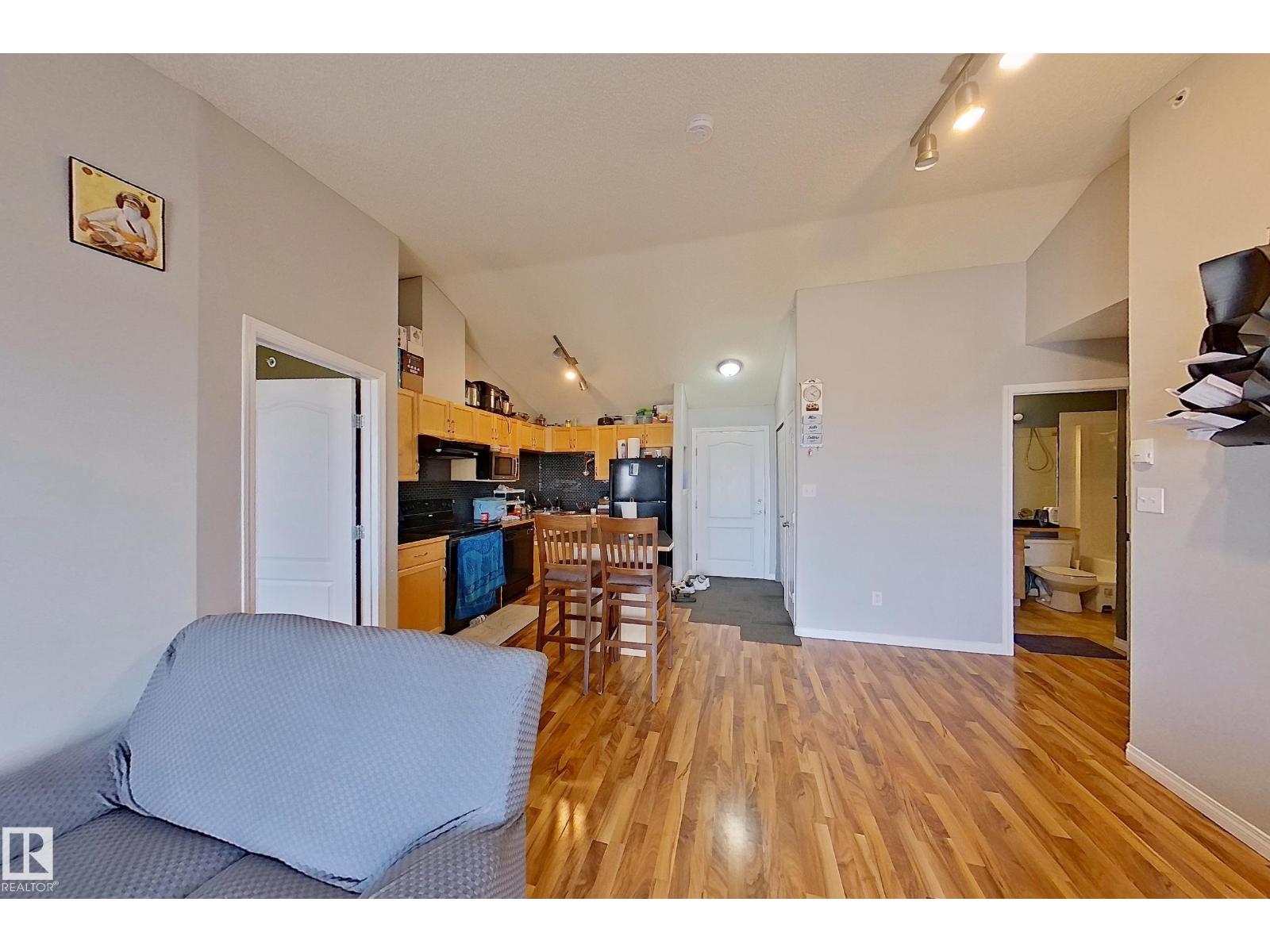 #418 3425 19 ST NW, Edmonton