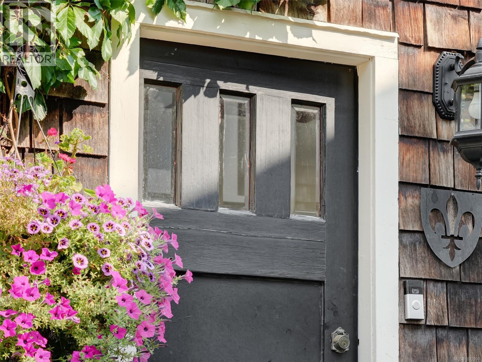 1974 Hovey Rd, Central Saanich