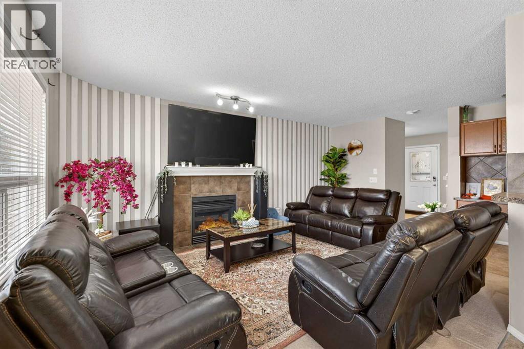 Single Family House for Sale in  Saddlecrest Crescent NE Saddle Ridge Calgary 