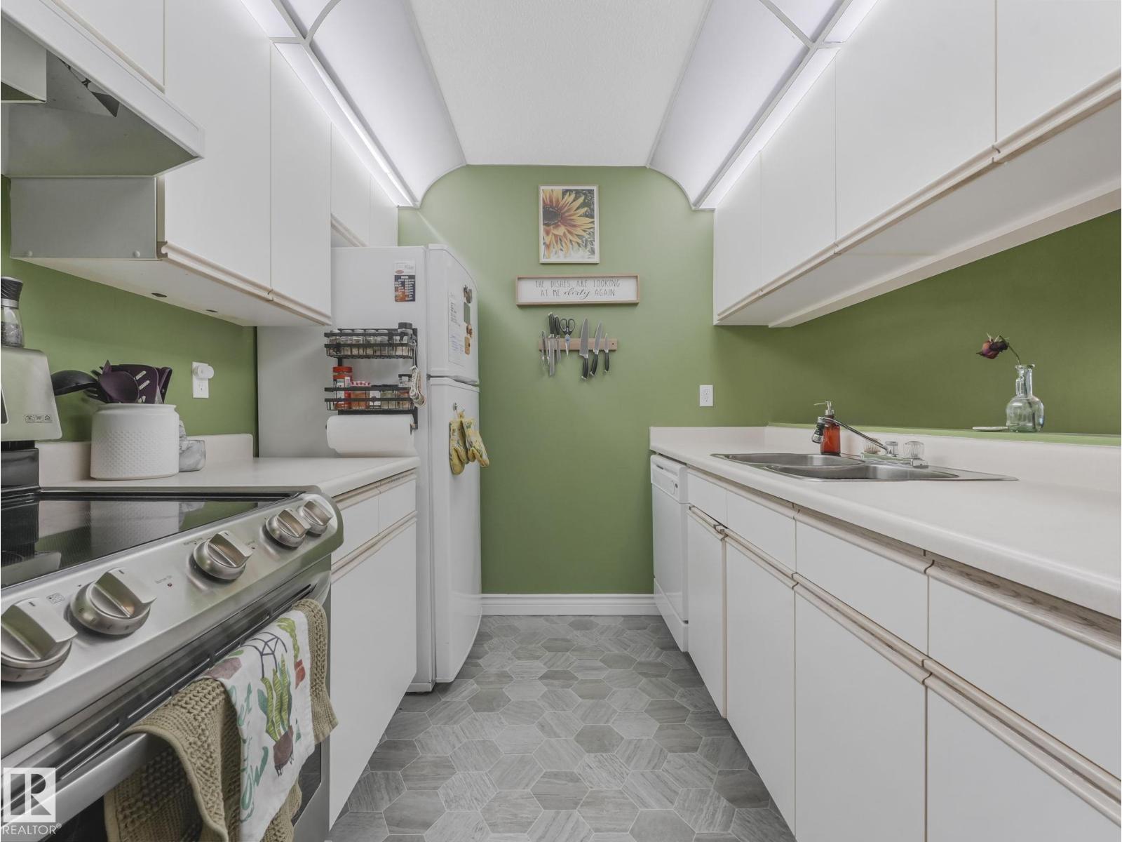 #326 10636 120 ST NW, Edmonton