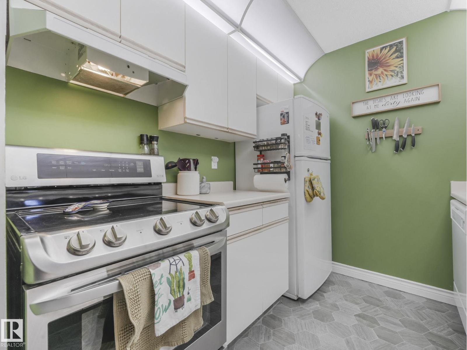 #326 10636 120 ST NW, Edmonton