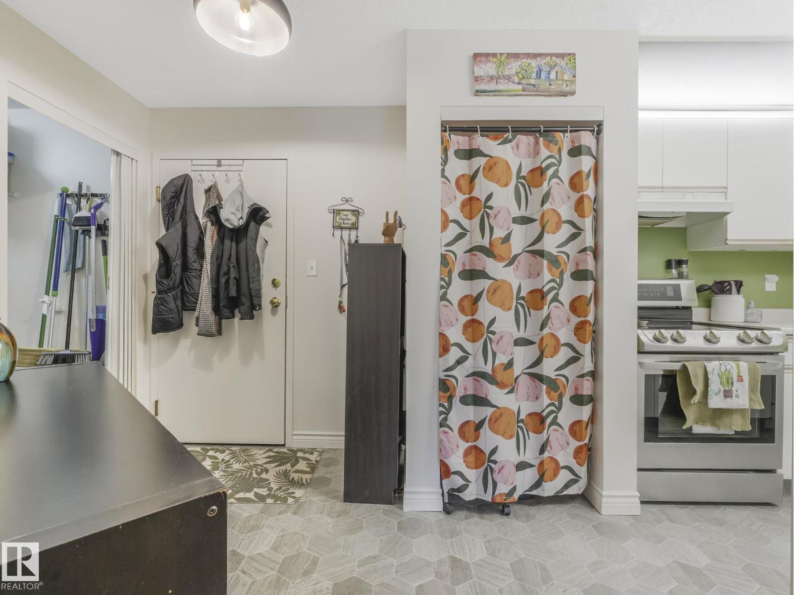 #326 10636 120 ST NW, Edmonton