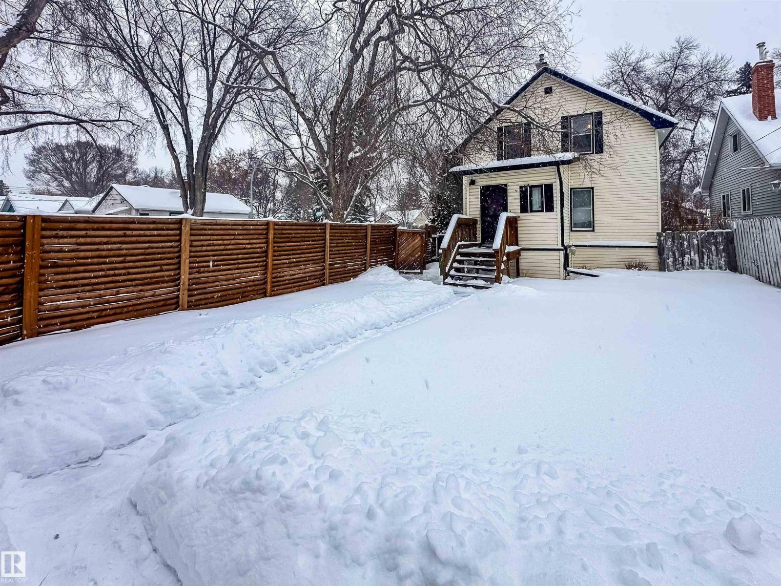 11548 89 ST NW, Edmonton