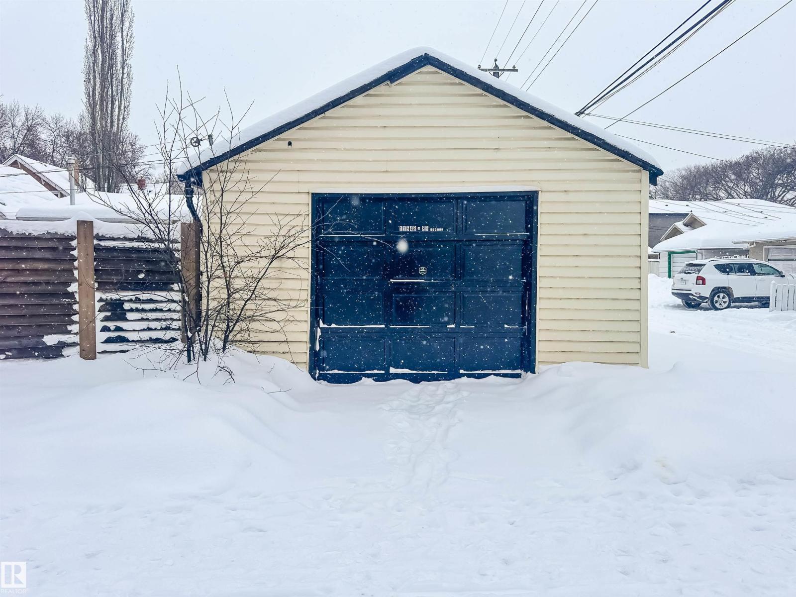 11548 89 ST NW, Edmonton