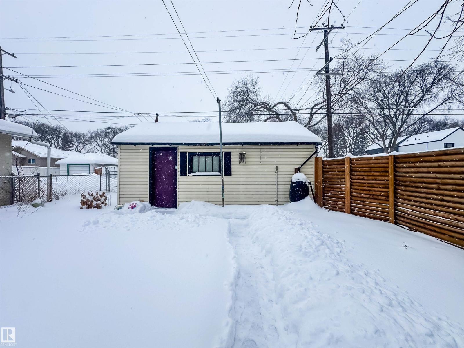 11548 89 ST NW, Edmonton