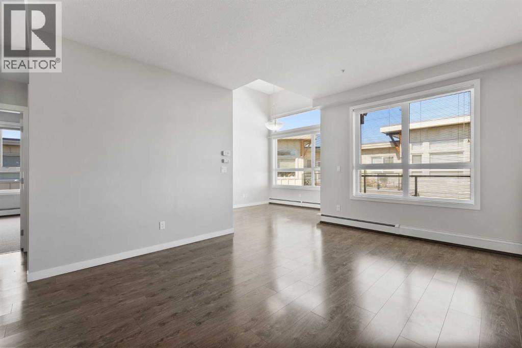 Single Family House for Sale in    Street NE Renfrew Calgary 