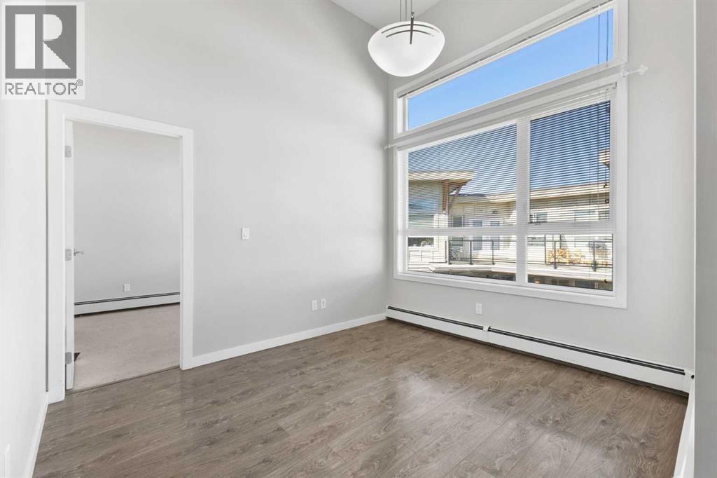 Single Family House for Sale in    Street NE Renfrew Calgary 