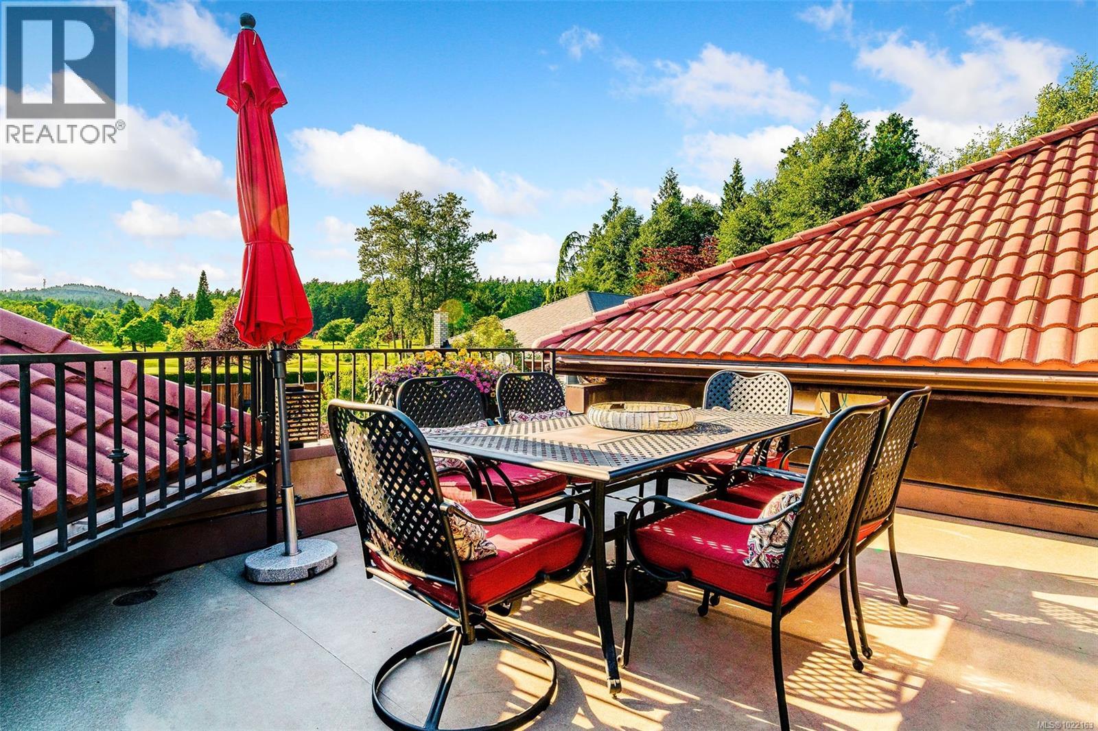 5388 Parker Ave, Saanich